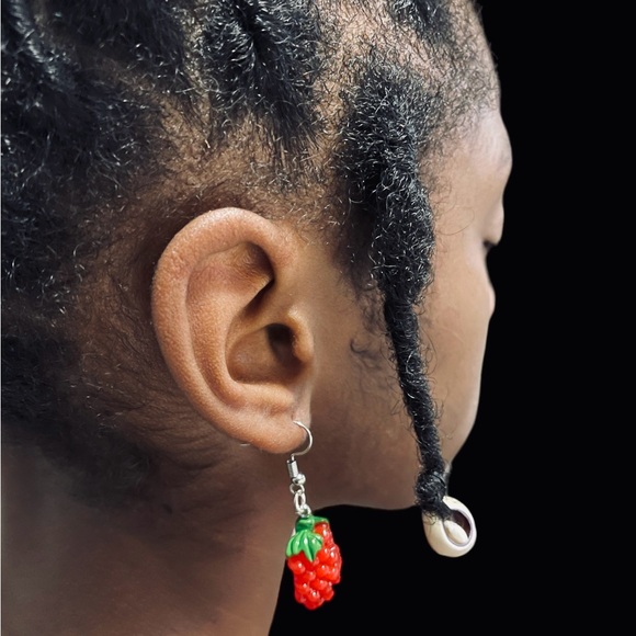 Cute Red Grape Dangle Earrings - Picture 3 of 6